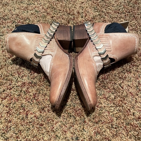 Blade Freebird by Steven - Picture 2 of 7